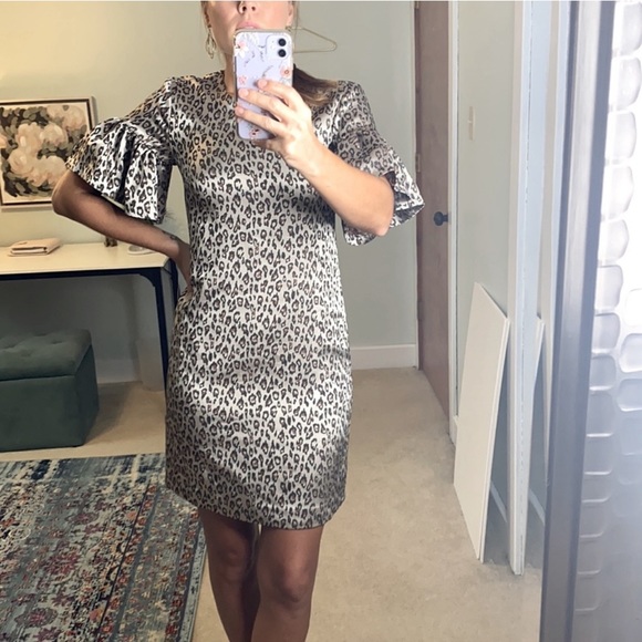 Banana Republic leopard print dress with puff sleeve  size 6 - Picture 10 of 10